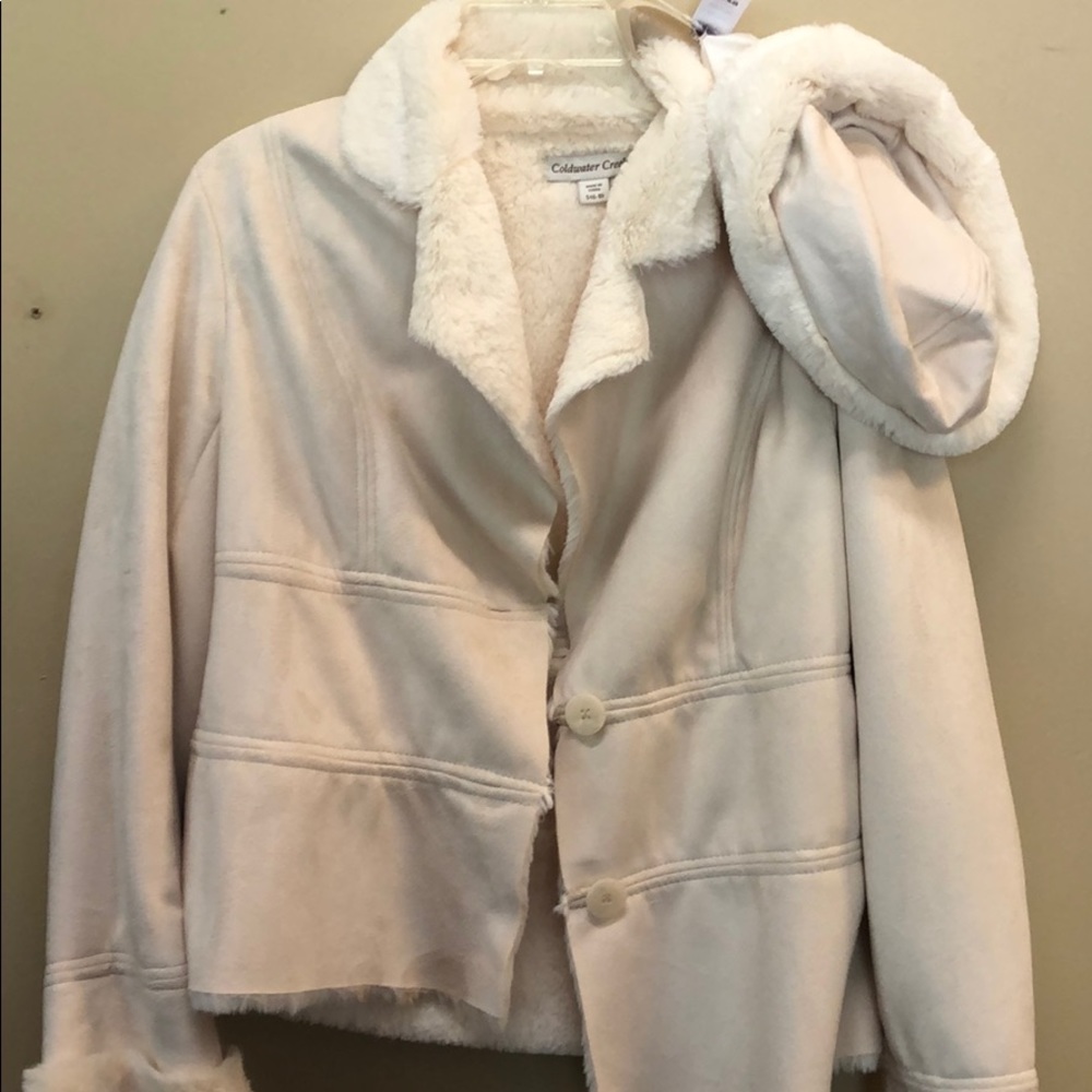 Women’s cream shade type jacket with hat